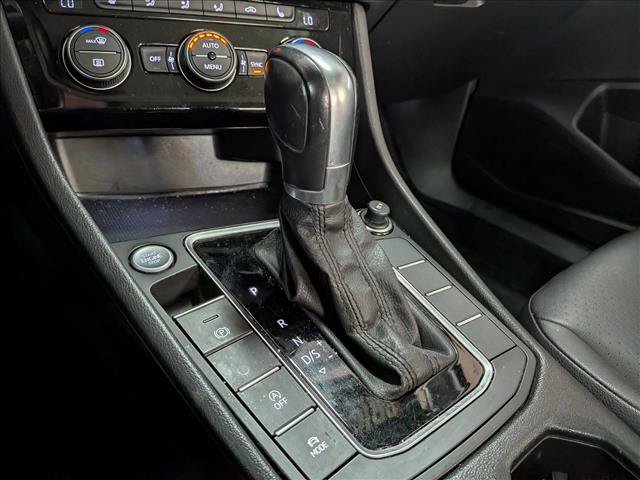 Used 2019 Volkswagen Jetta SEL FWD image 16