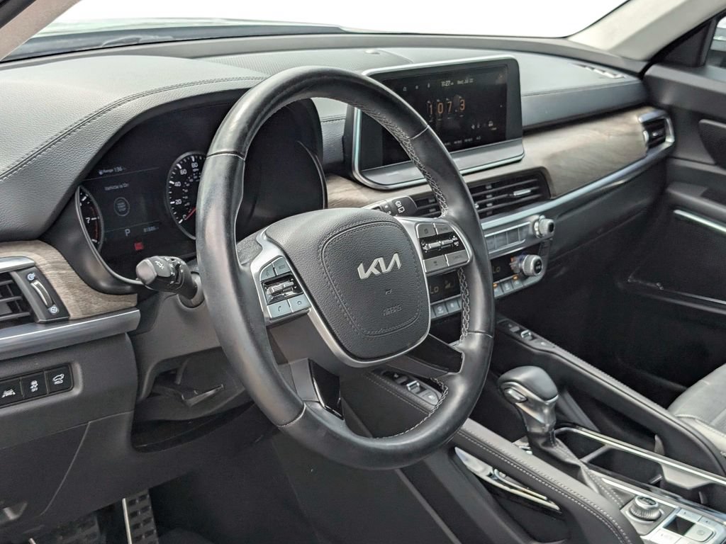 Certified 2022 Kia Telluride SX w/ SX Prestige Package AWD/4WD image 15