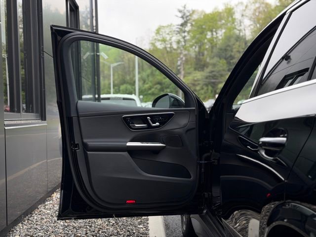 Used 2026 Mercedes-Benz GLC 300 4MATIC image 18