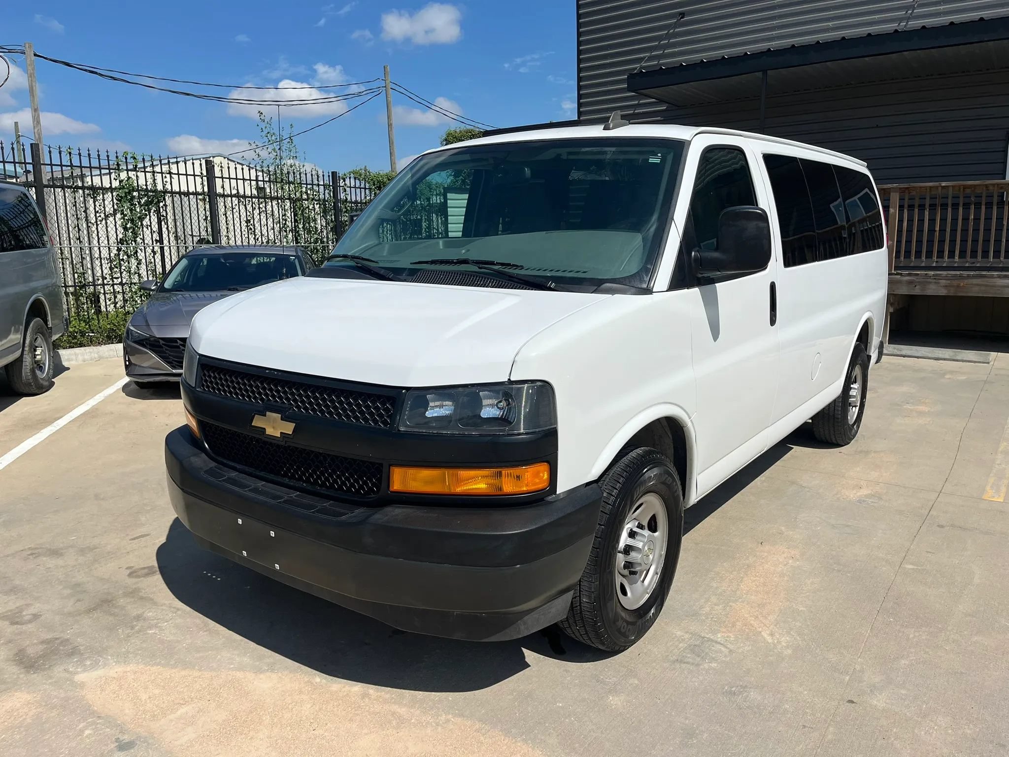 Used 2020 Chevrolet Express 2500 LS w/ Driver Convenience Package RWD image 1