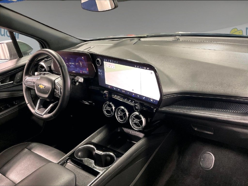 Used 2024 Chevrolet Blazer EV LT AWD/4WD image 14