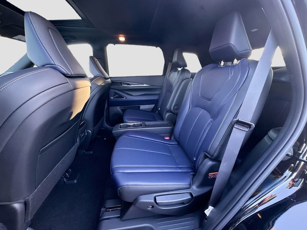 Used 2026 INFINITI QX60 Sport w/ Dark Cargo Package image 27