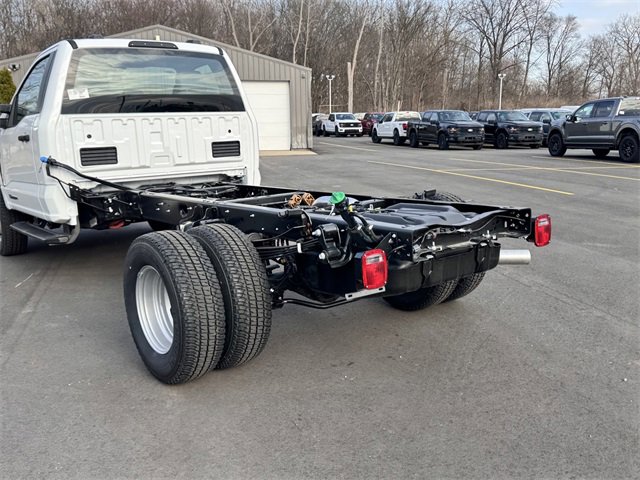 New 2025 Ford F350 XL w/ XL Chrome Package image 11