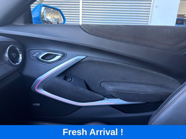 Used 2022 Chevrolet Camaro ZL1 RWD image 11