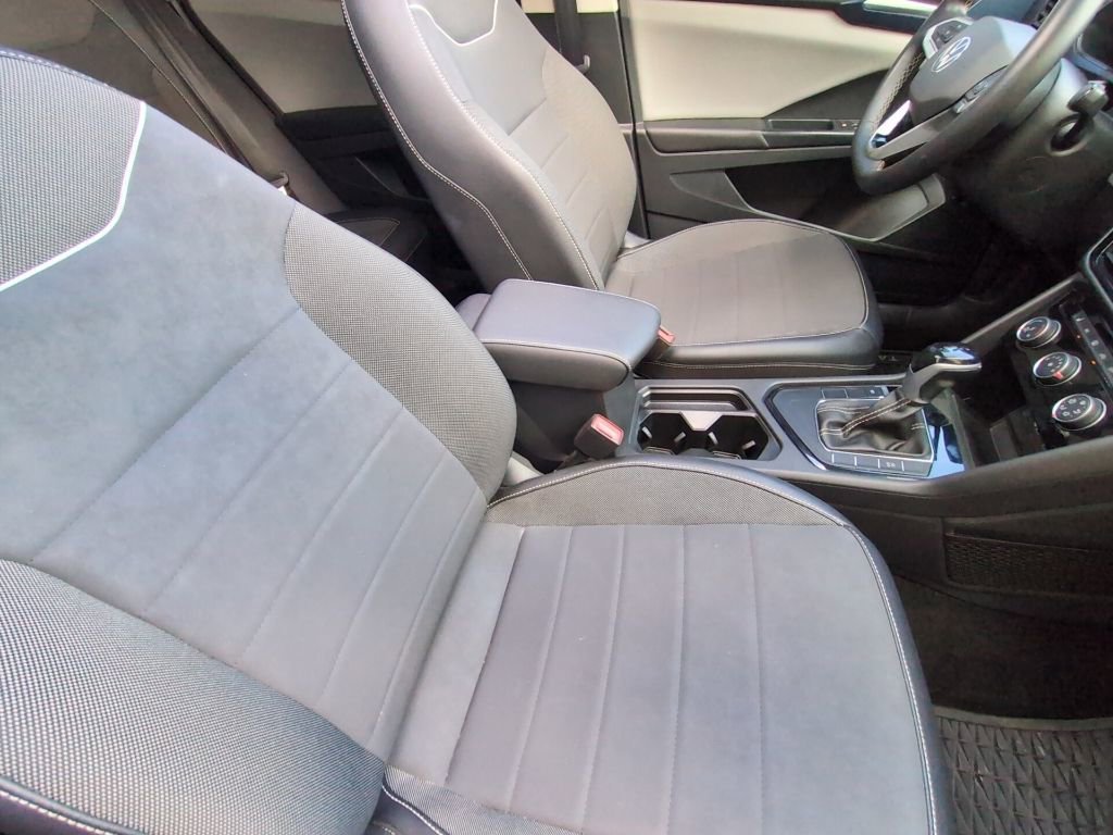 Used 2023 Volkswagen Taos SE image 24