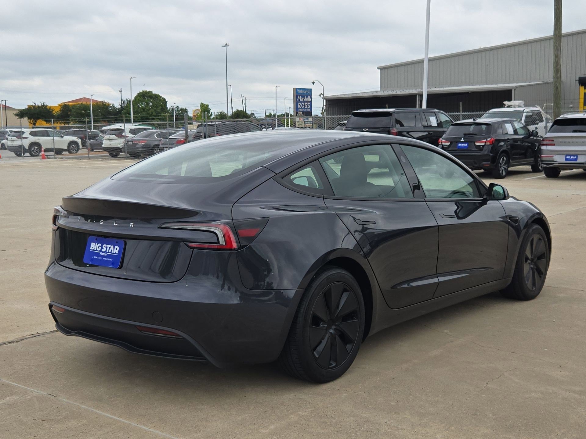 Used 2024 Tesla Model 3 Standard Range RWD image 3