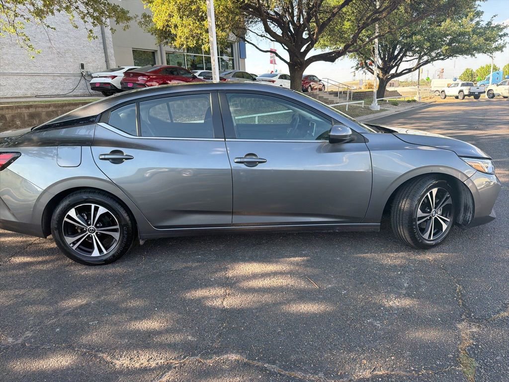 Used 2023 Nissan Sentra SV image 2