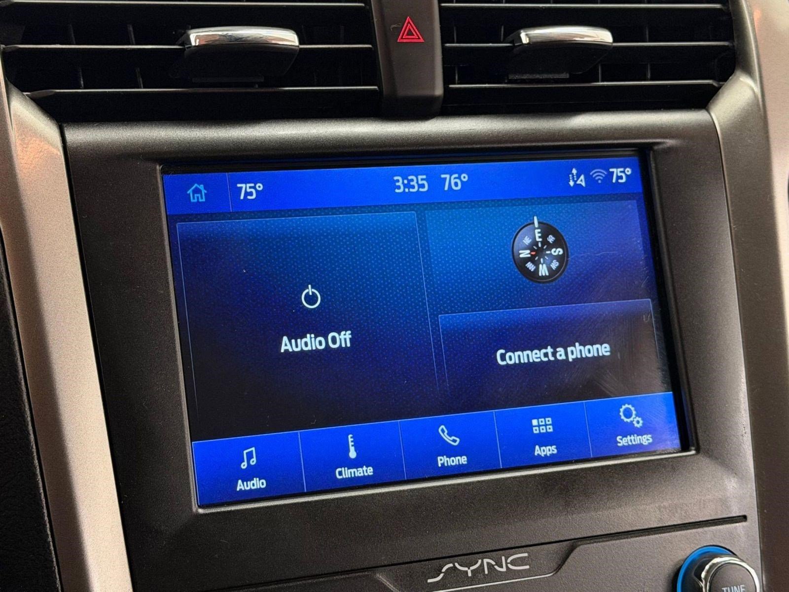 Used 2019 Ford Fusion SE FWD image 25