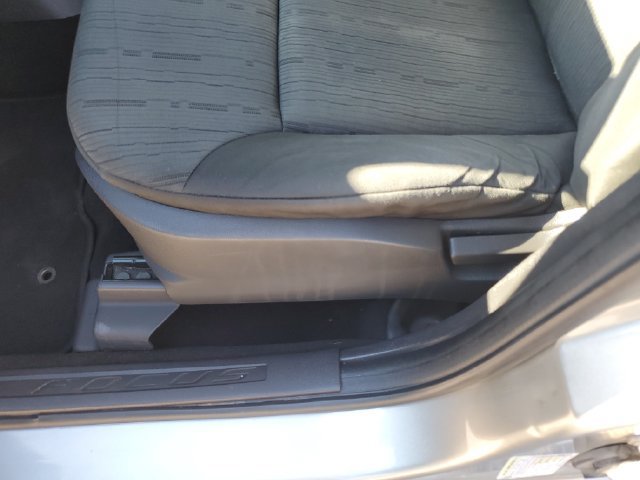 Used 2008 Ford Focus SES FWD image 18