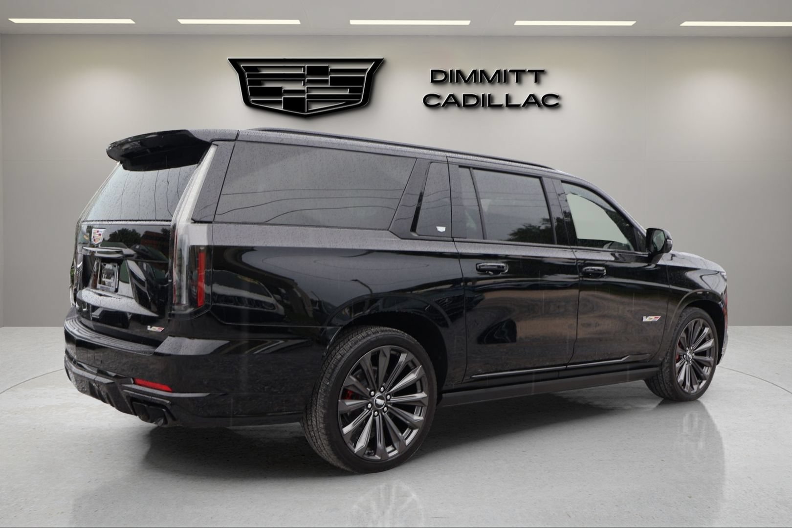 Certified 2025 Cadillac Escalade ESV V AWD/4WD image 5