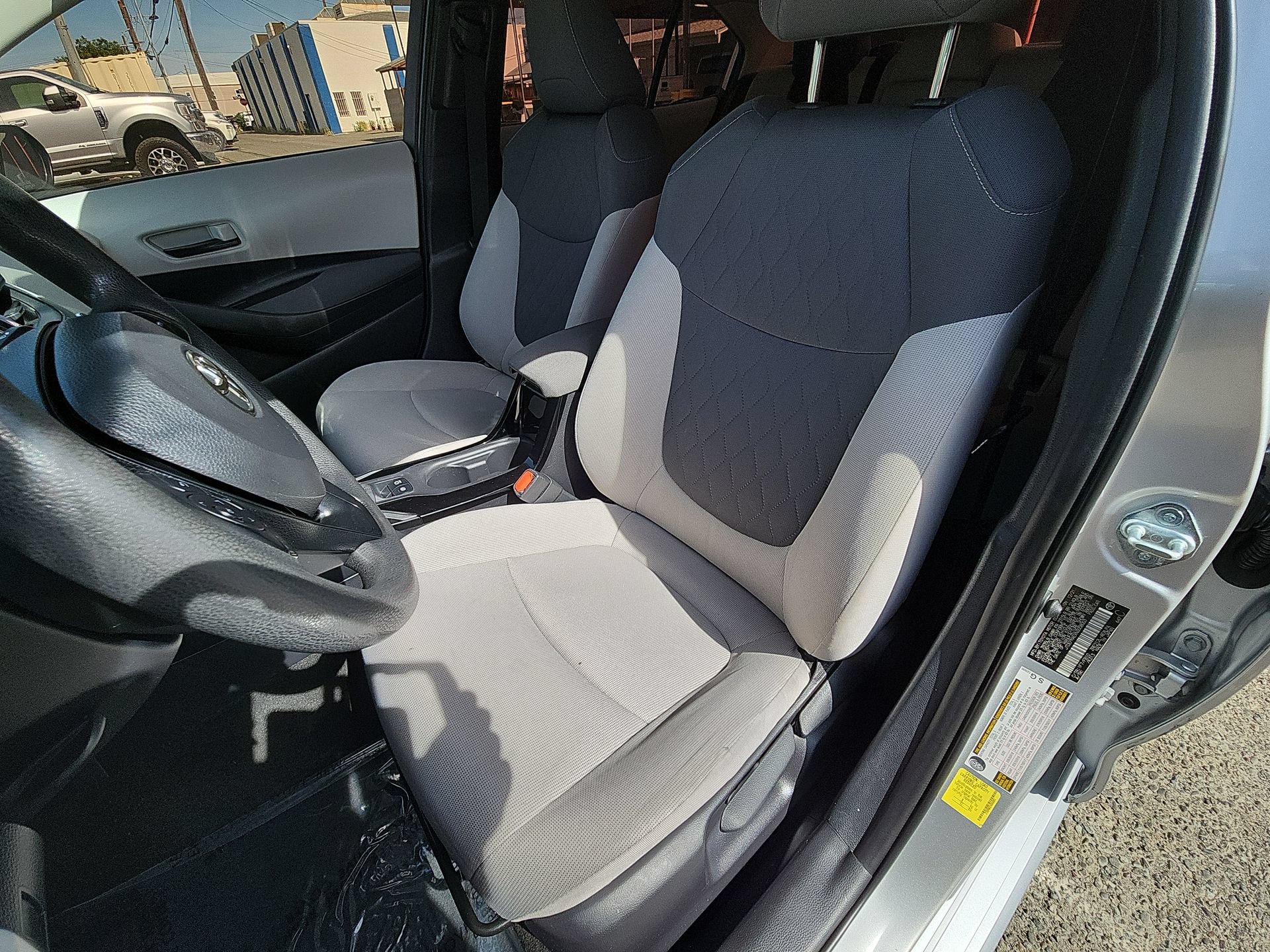Used 2022 Toyota Corolla LE FWD image 13
