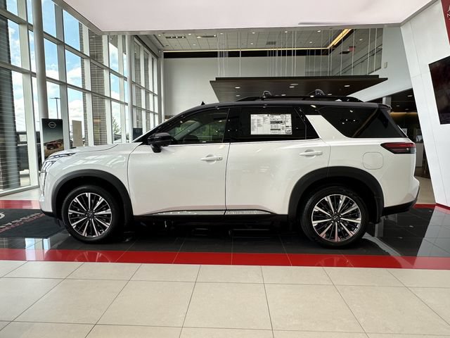 New 2026 Nissan Pathfinder Platinum AWD/4WD image 6