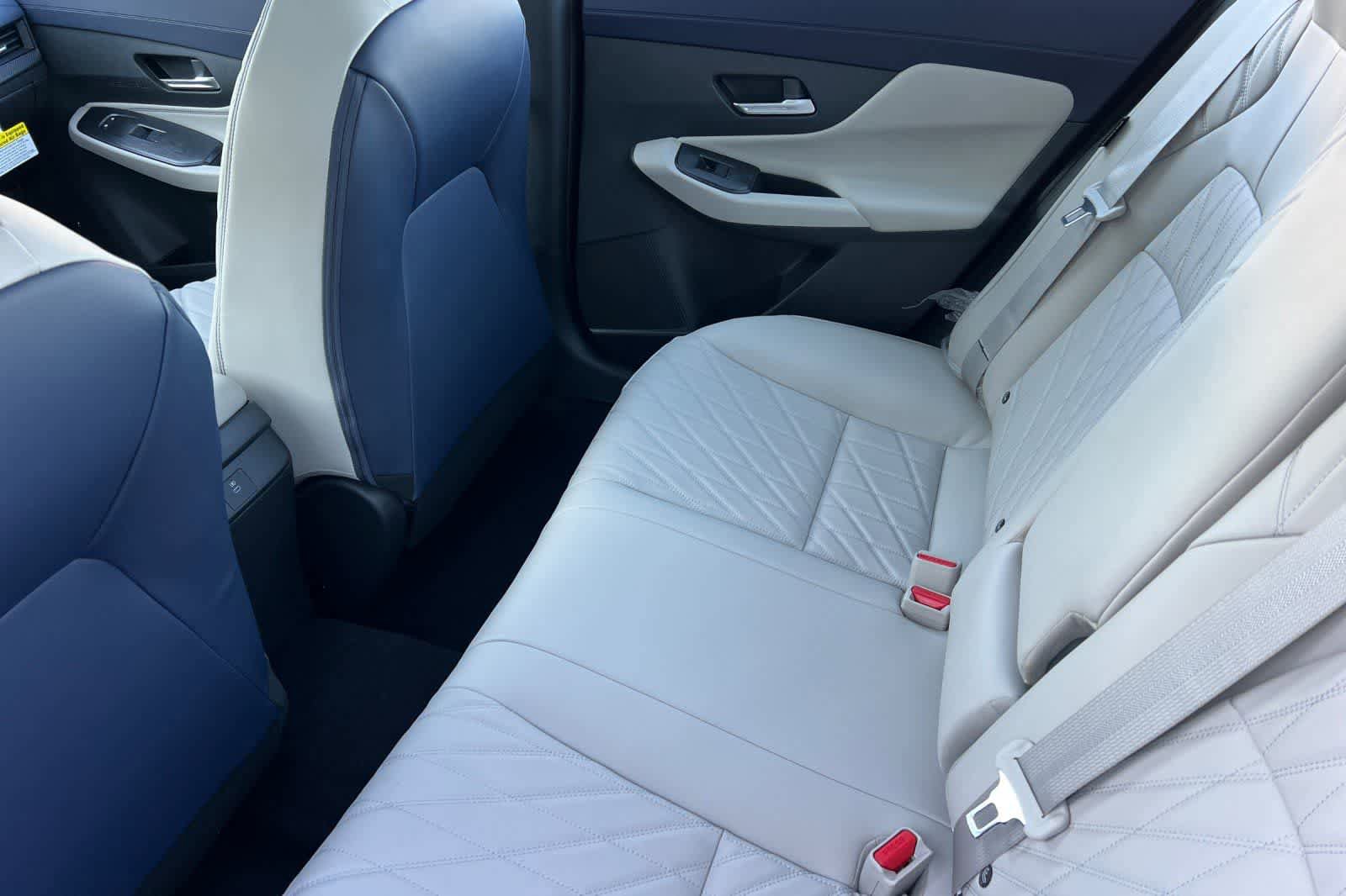 New 2026 Nissan Sentra SL w/ Floor Mat Package FWD image 5