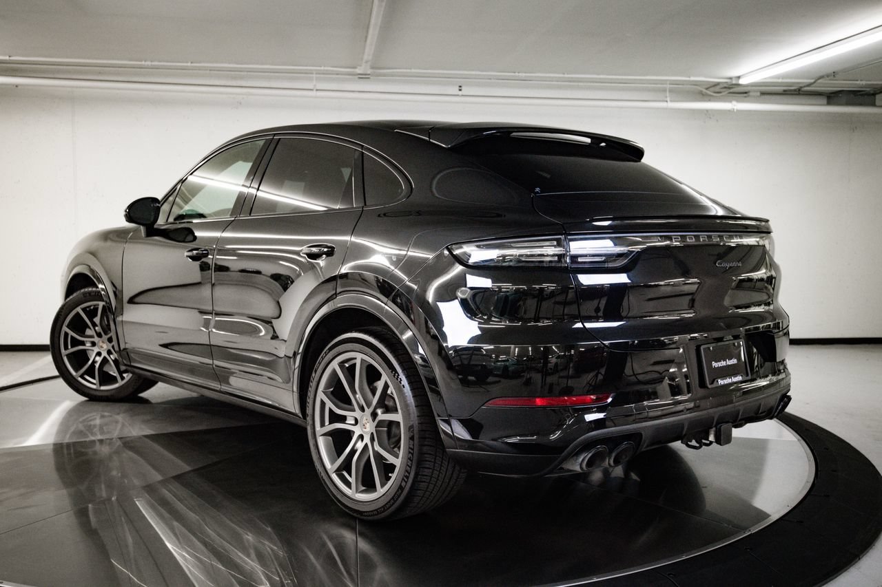 Certified 2023 Porsche Cayenne Platinum Edition AWD/4WD image 3