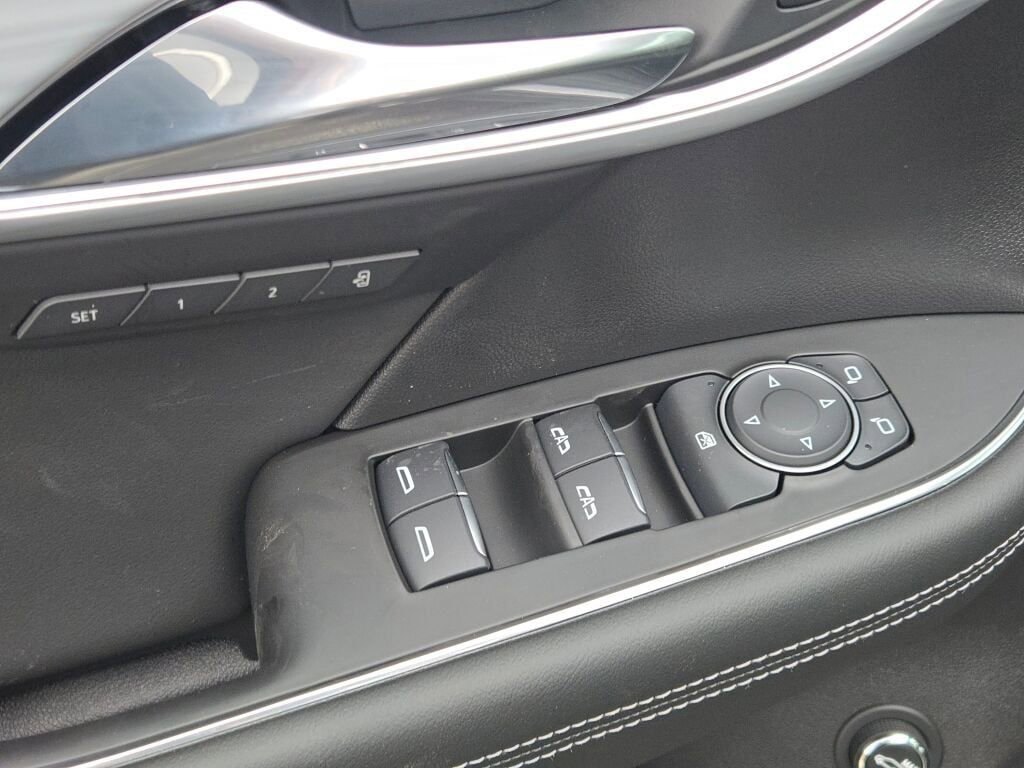 New 2026 Buick Envision Avenir image 23