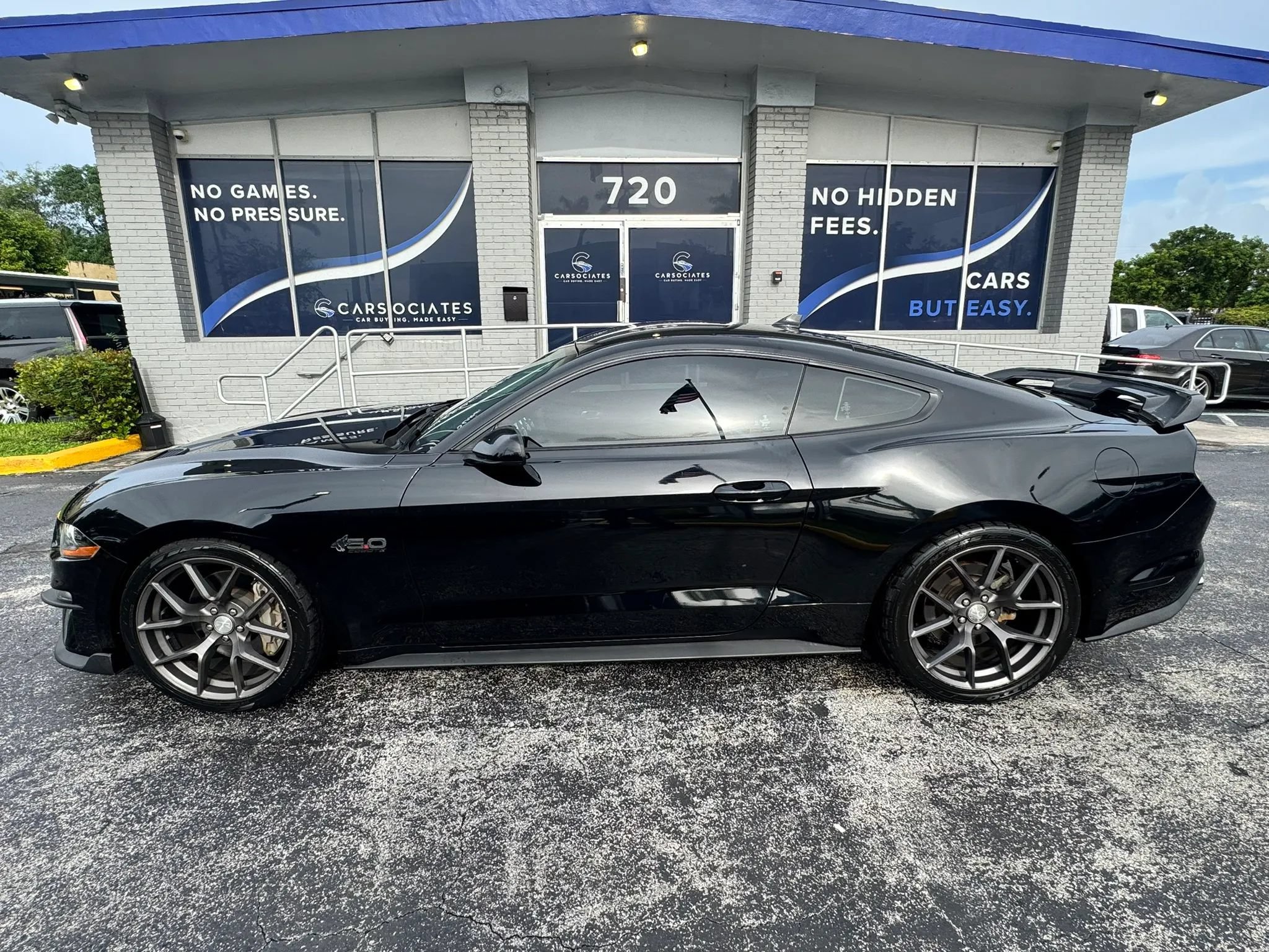 Used 2020 Ford Mustang GT w/ Equipment Group 301A RWD image 9