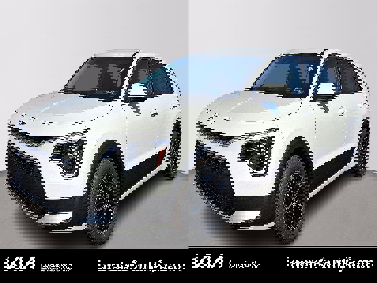 New 2025 Kia Niro LX