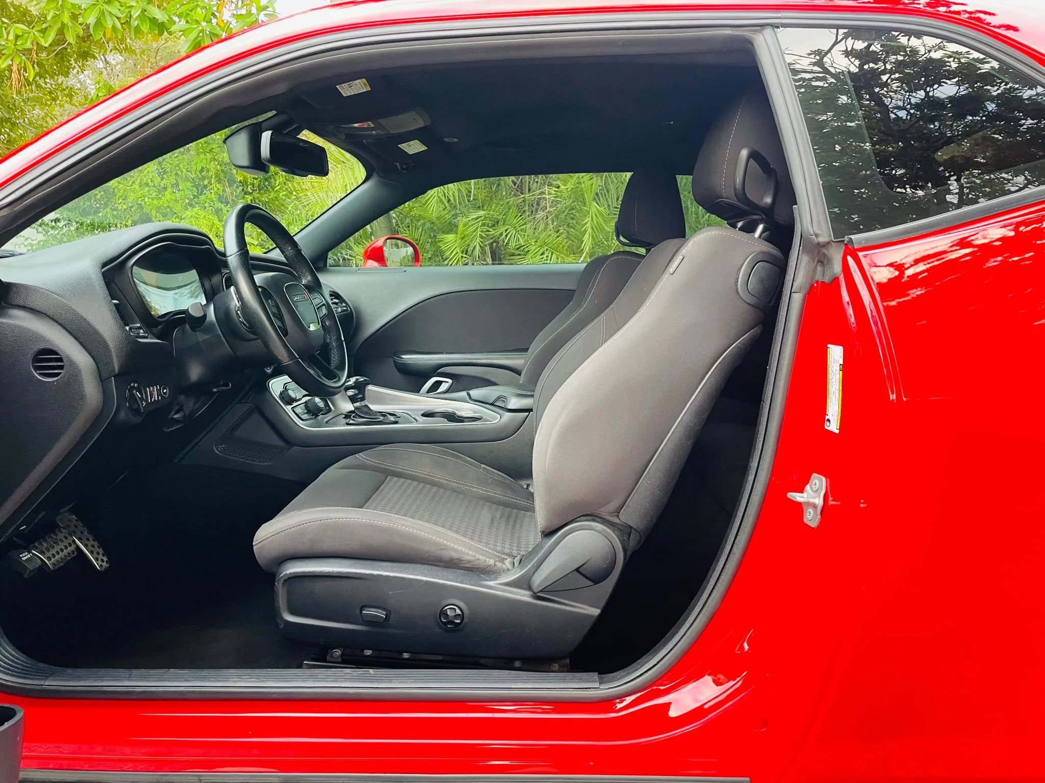 Used 2022 Dodge Challenger R/T w/ Blacktop Package image 9