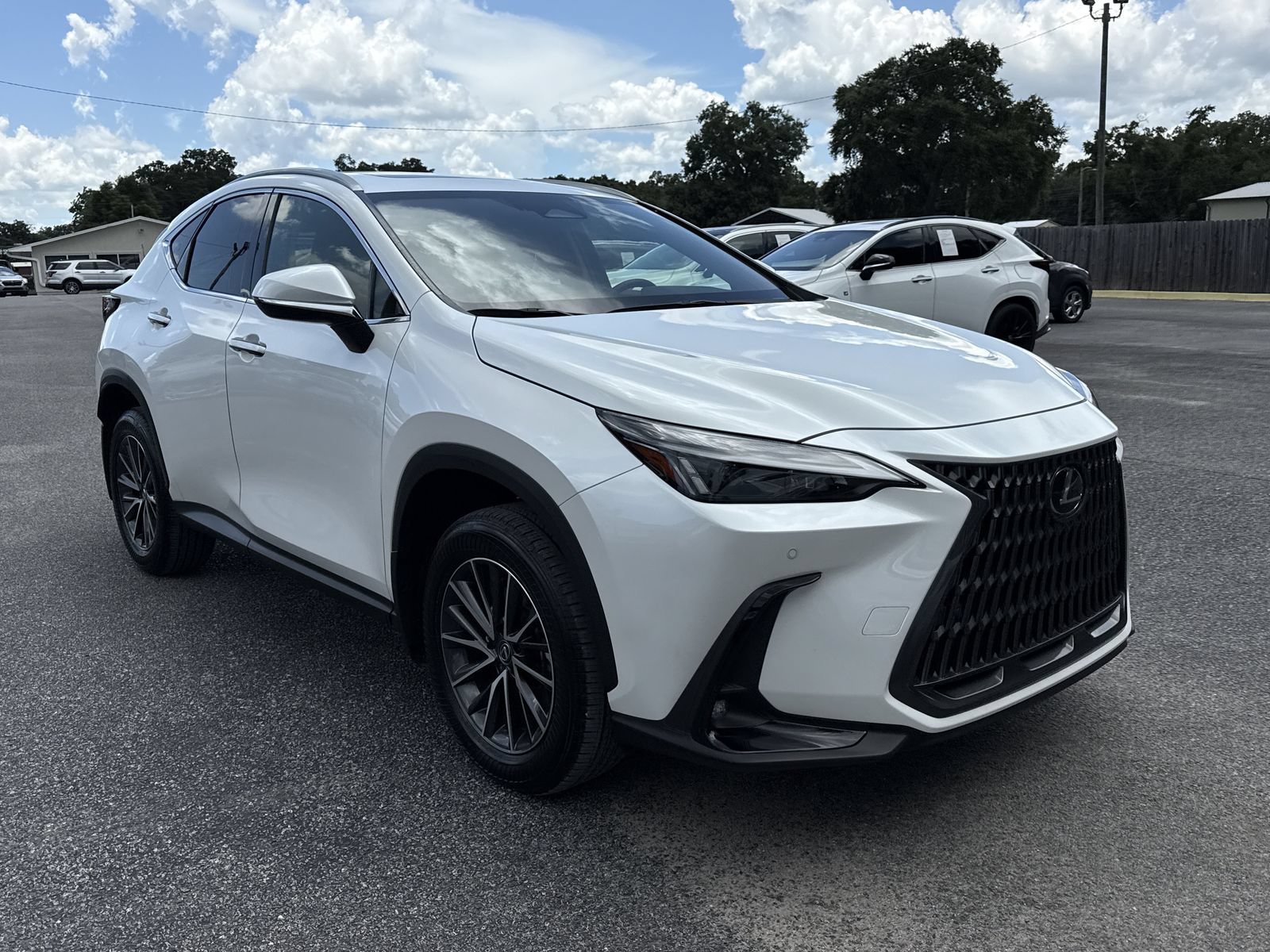 Used 2025 Lexus NX 250 FWD w/ Towing Package (2000 Lbs) image 7