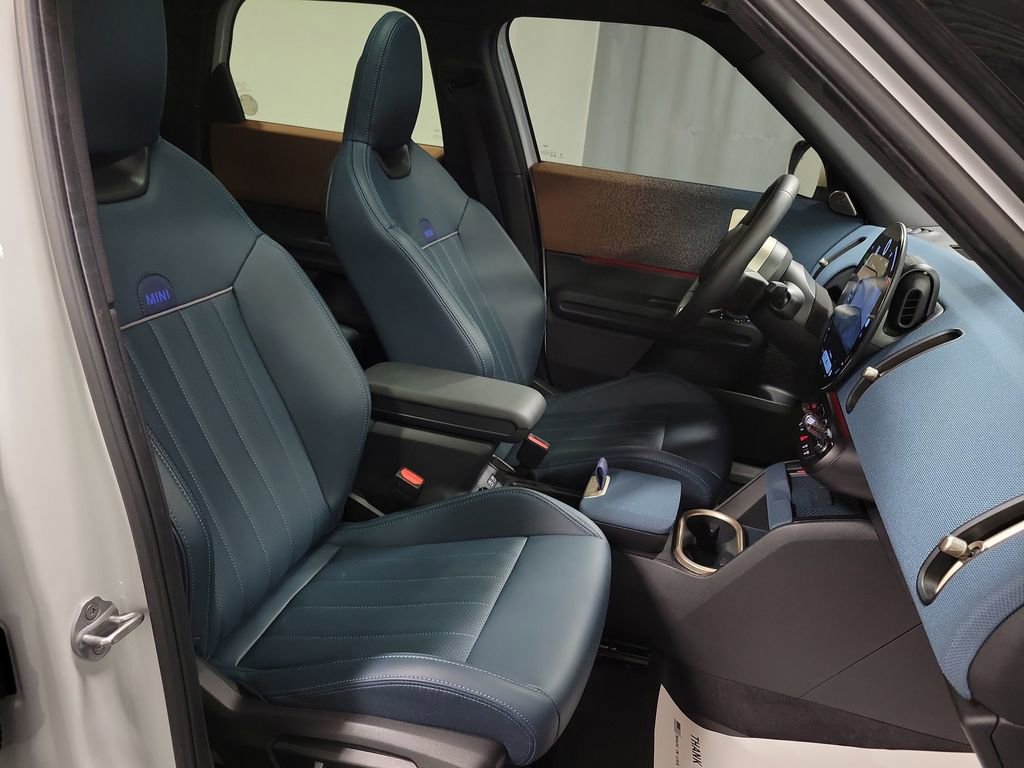 Used 2025 MINI Cooper Countryman S w/ Comfort Package Max image 25