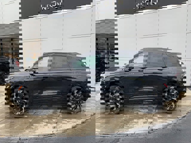 New 2026 Lincoln Nautilus Reserve w/ Jet Appearance Package image 2