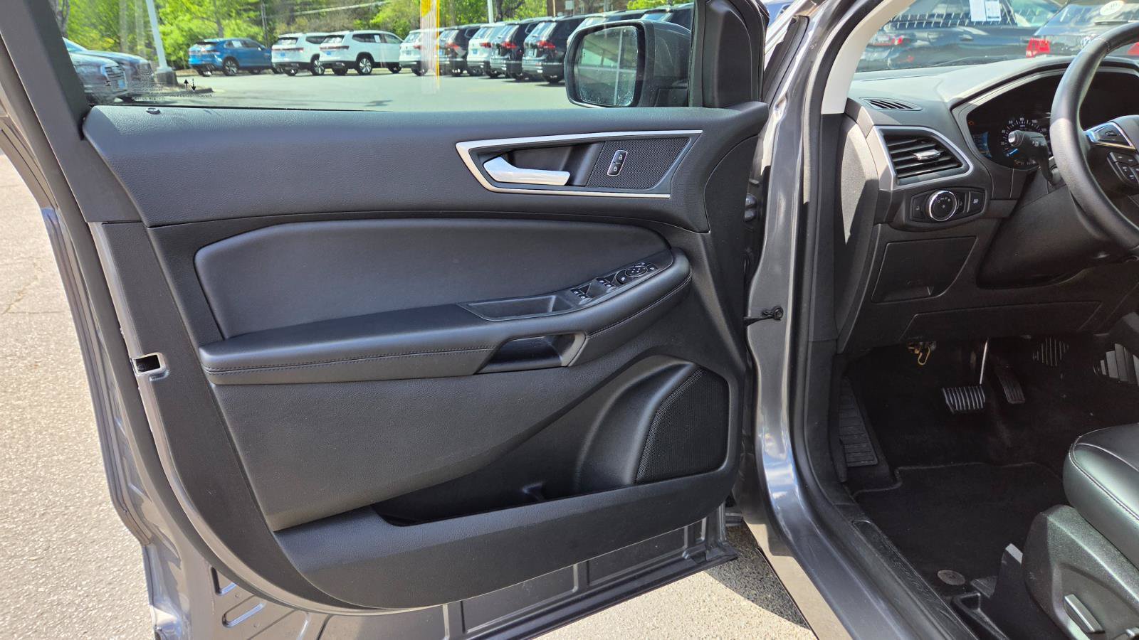 Used 2024 Ford Edge SEL AWD/4WD image 19