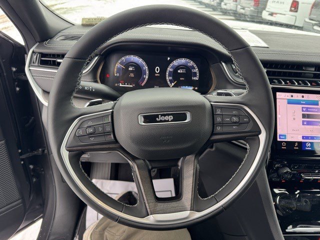 New 2025 Jeep Grand Cherokee L Limited image 17
