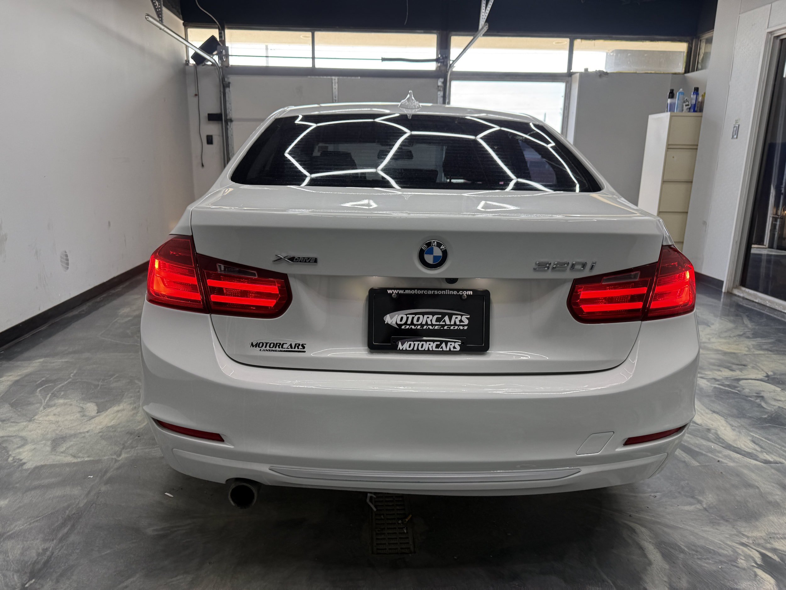 Used 2014 BMW 320i xDrive Sedan AWD/4WD image 9