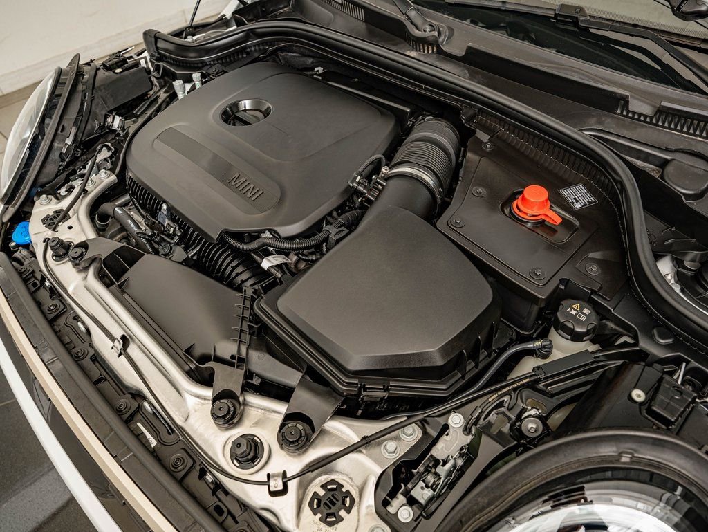 Certified 2025 MINI Cooper S image 38