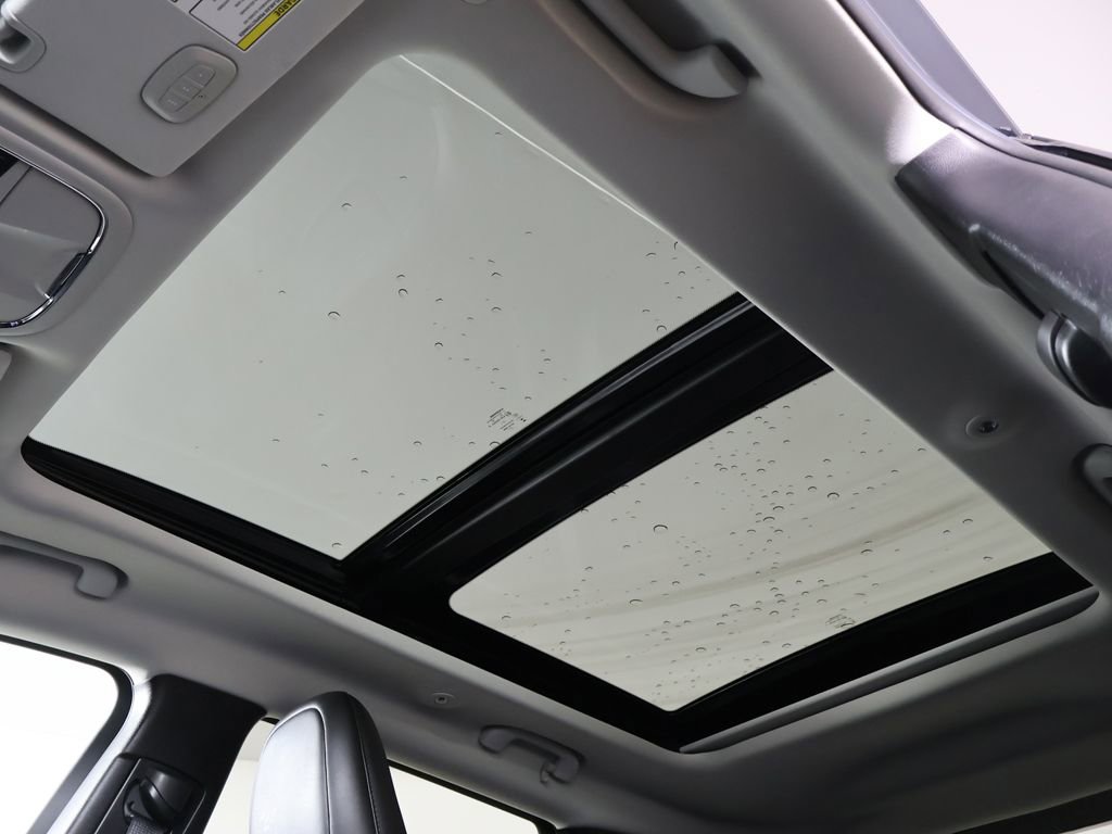 Used 2021 Jeep Cherokee Limited image 17