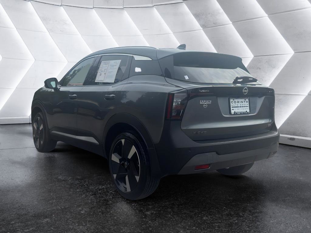 Used 2025 Nissan Kicks SR image 5