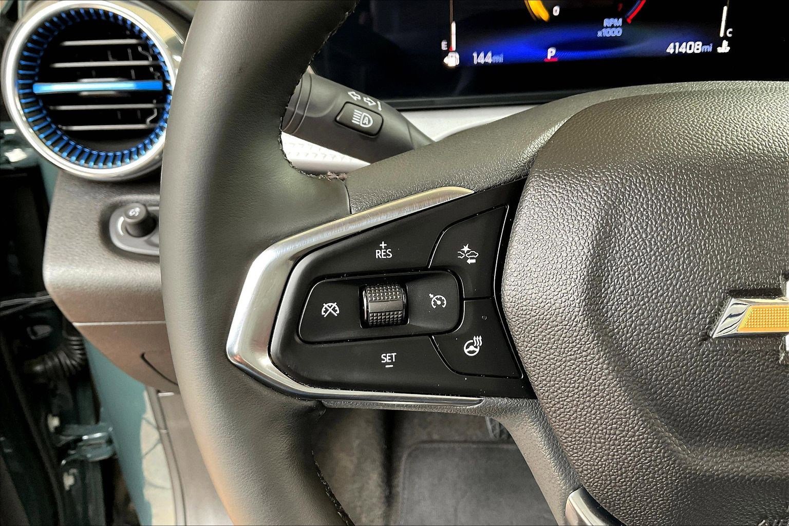 Used 2025 Chevrolet Trax LT w/ Driver Confidence Package FWD image 11