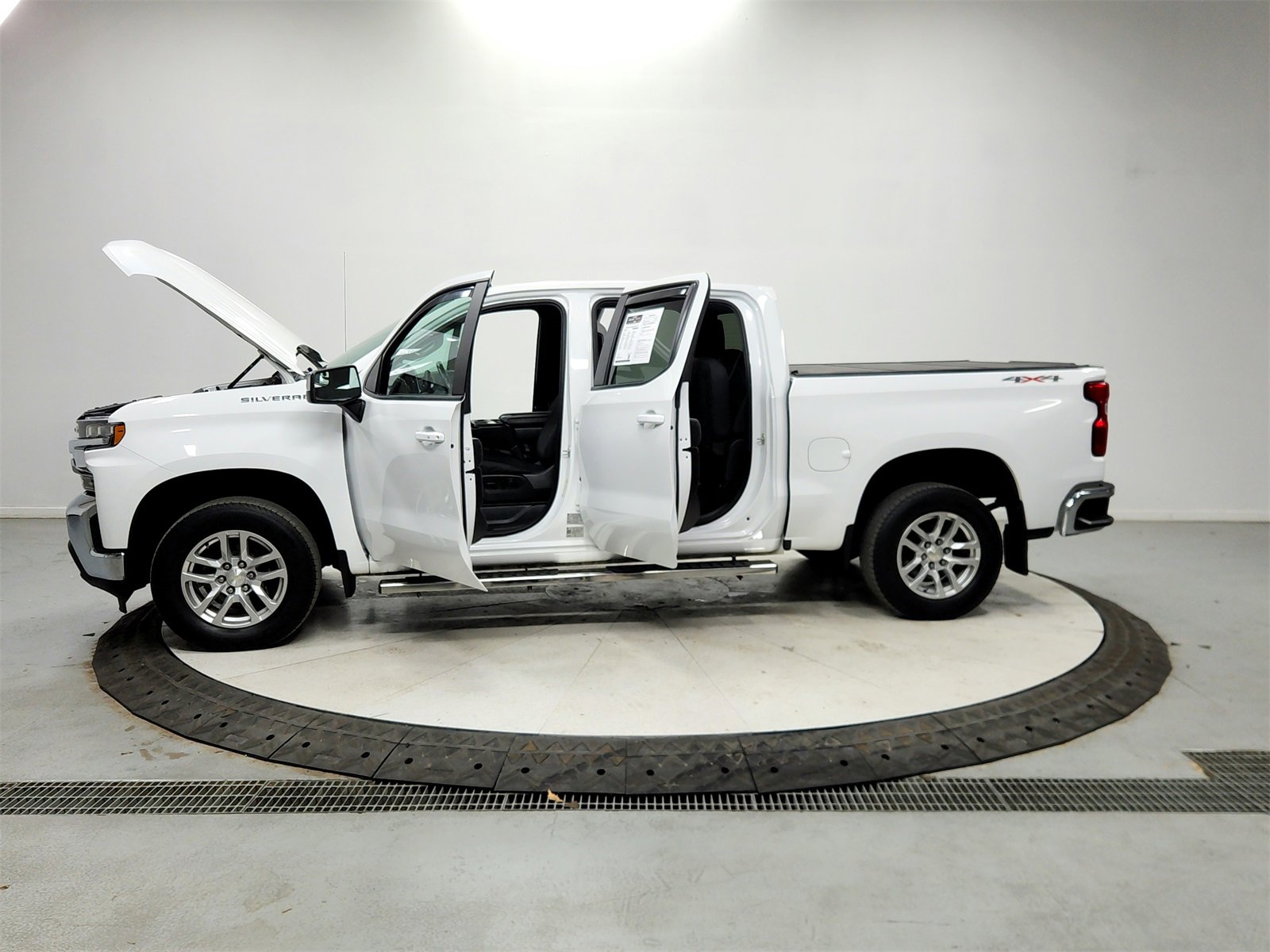 Used 2021 Chevrolet Silverado 1500 LT image 12