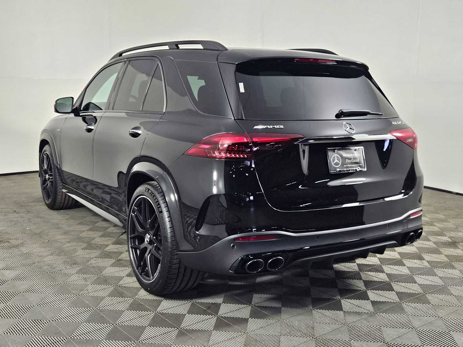 New 2025 Mercedes-Benz GLE 53 AMG 4MATIC image 3