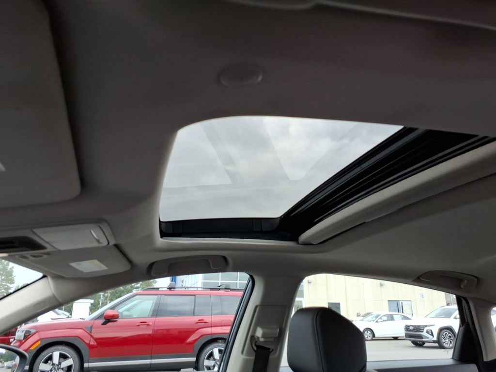 Used 2025 Honda Accord EX-L image 12