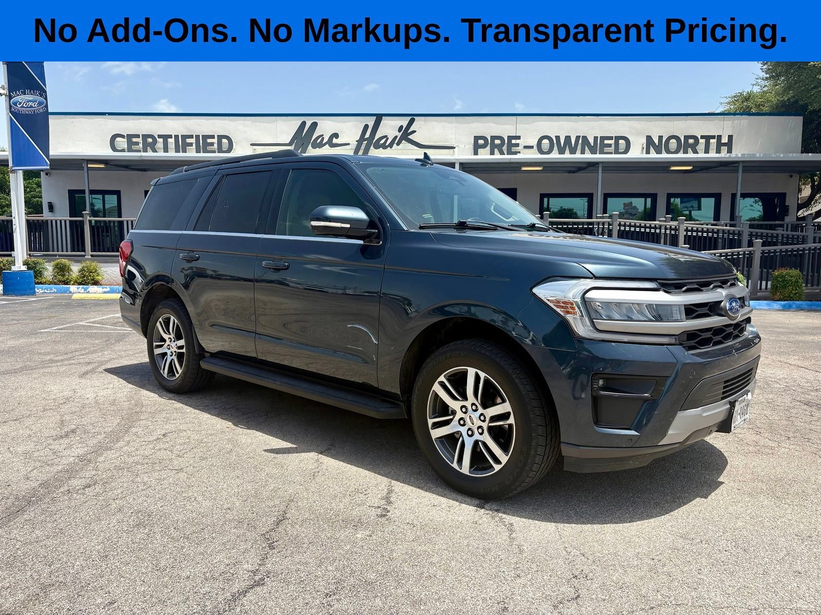 Used 2024 Ford Expedition XLT