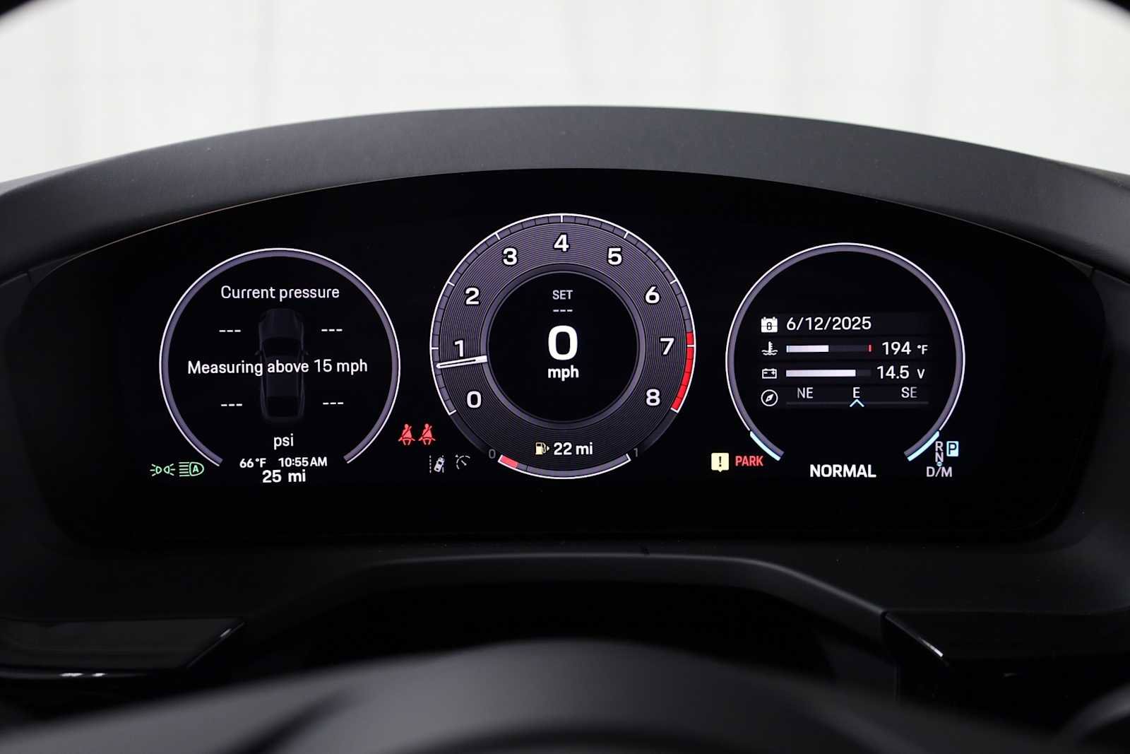 New 2025 Porsche Panamera 4 image 23