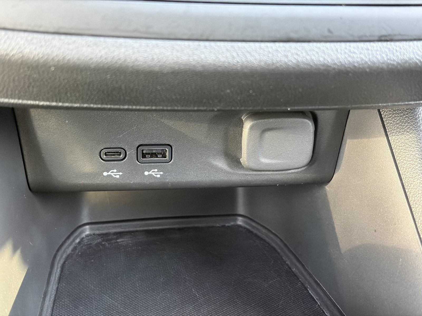 Used 2024 Buick Envista Preferred FWD image 30