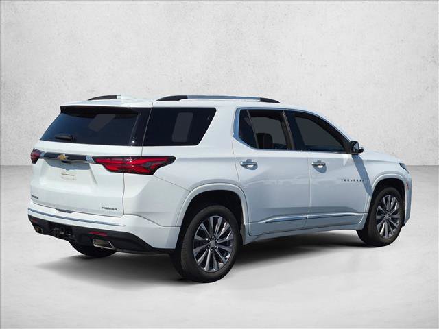 Used 2023 Chevrolet Traverse Premier FWD image 5