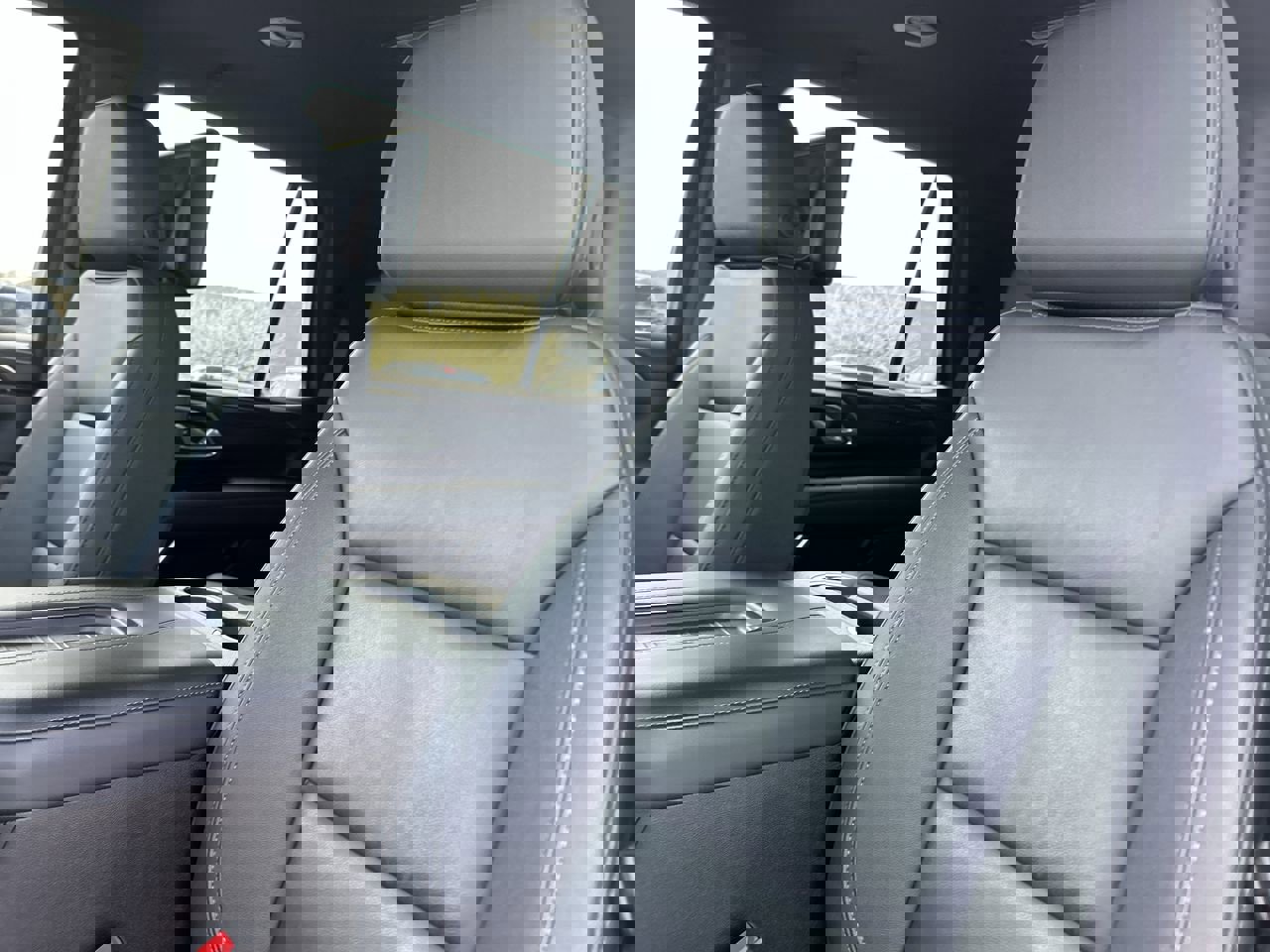 Used 2024 Chevrolet Tahoe LT w/ Luxury Package AWD/4WD image 23