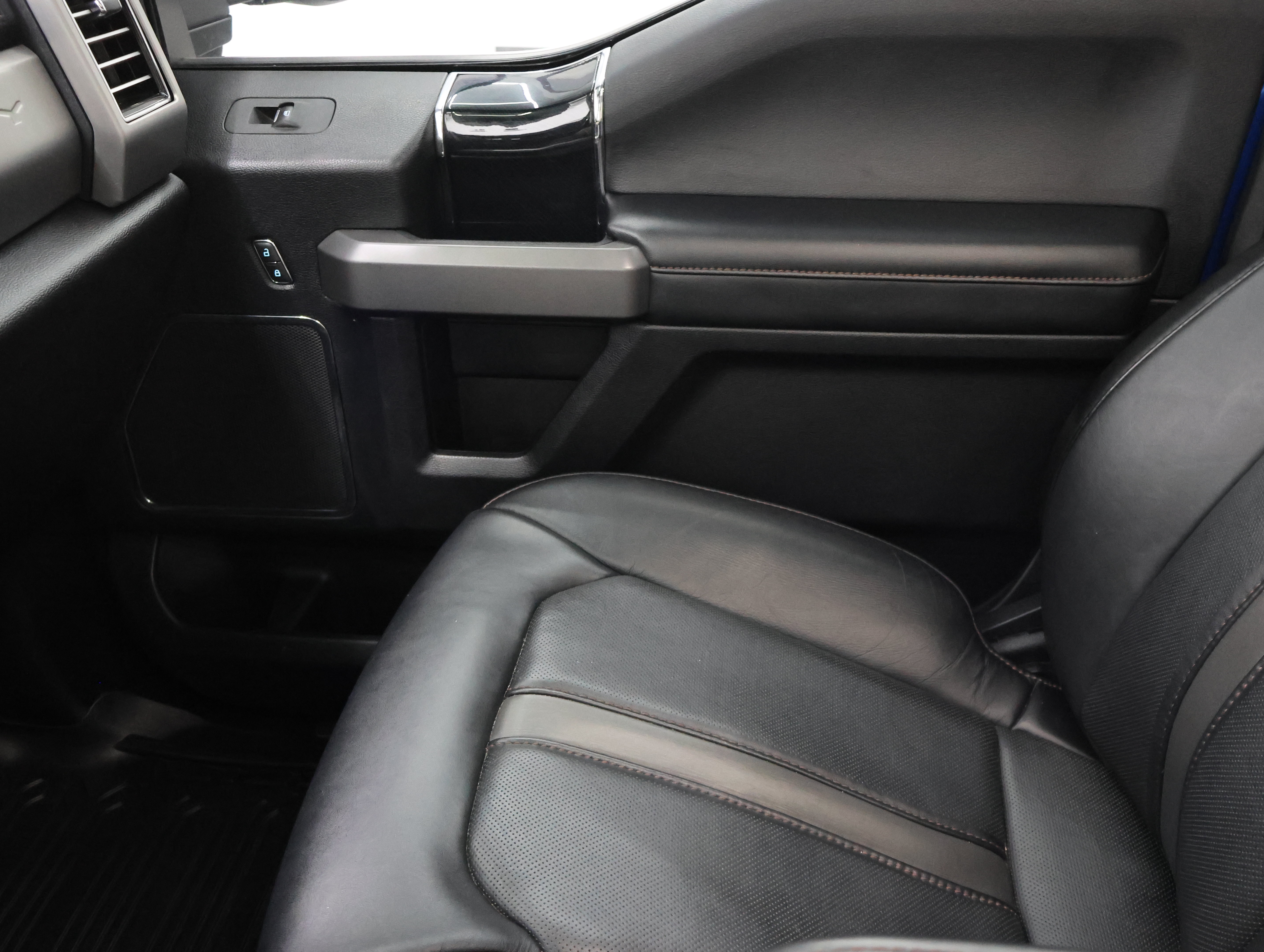 Used 2020 Ford F250 Platinum AWD/4WD image 14