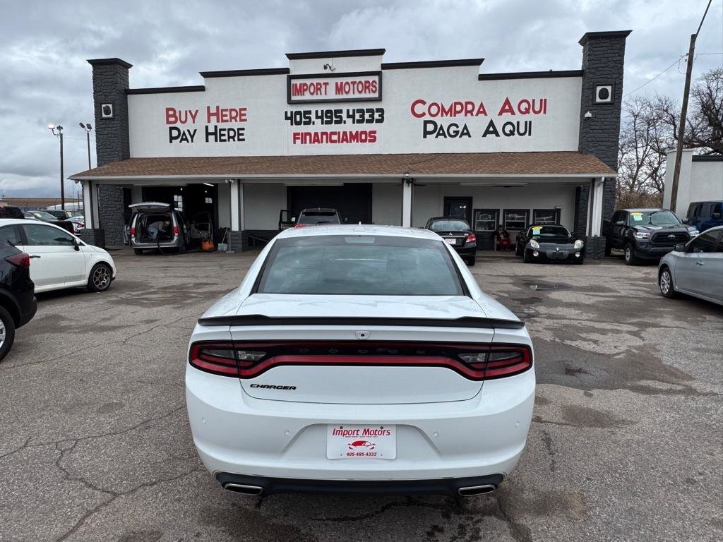 Used 2023 Dodge Charger SXT w/ Blacktop Package image 6