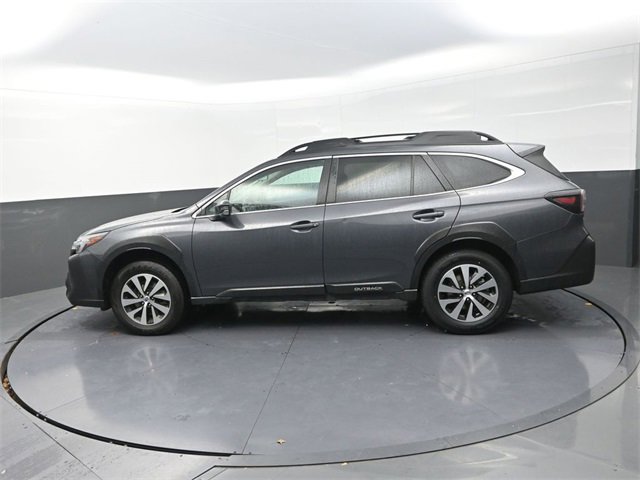 Used 2024 Subaru Outback Premium image 4