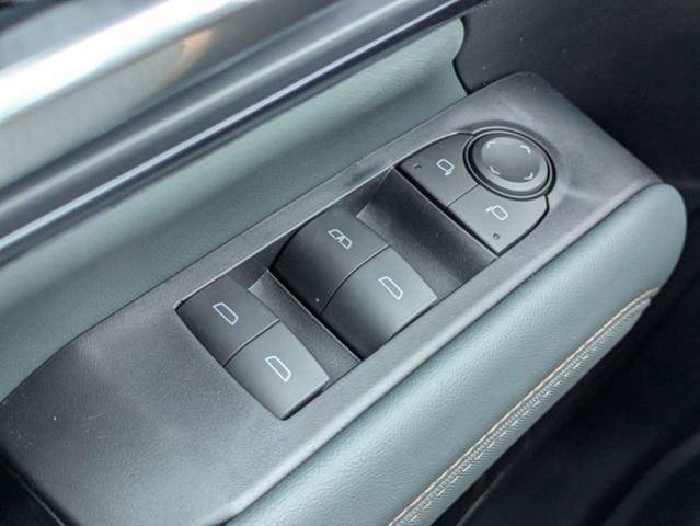 New 2026 GMC Terrain AT4 w/ Convenience Package III AWD/4WD image 27