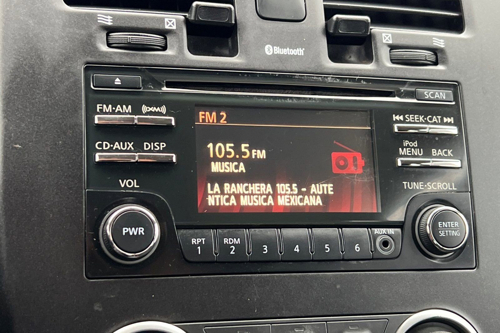 Used 2015 Nissan Leaf S w/ Charge Package image 18