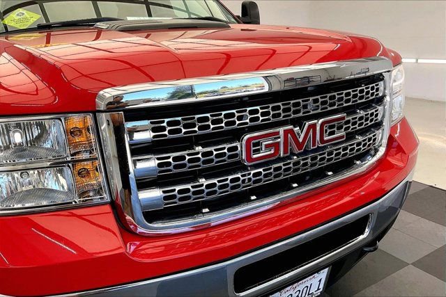 Used 2013 GMC Sierra 2500 SLE w/ HD SLE Premium Package AWD/4WD image 30
