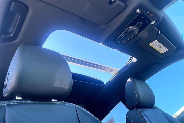 Used 2019 Audi Q8 Premium image 27