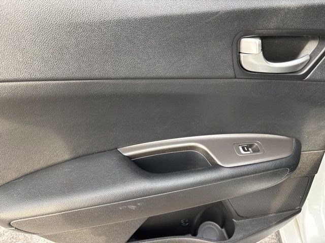 Used 2019 Kia Optima S w/ S Panoramic Sunroof Package image 32