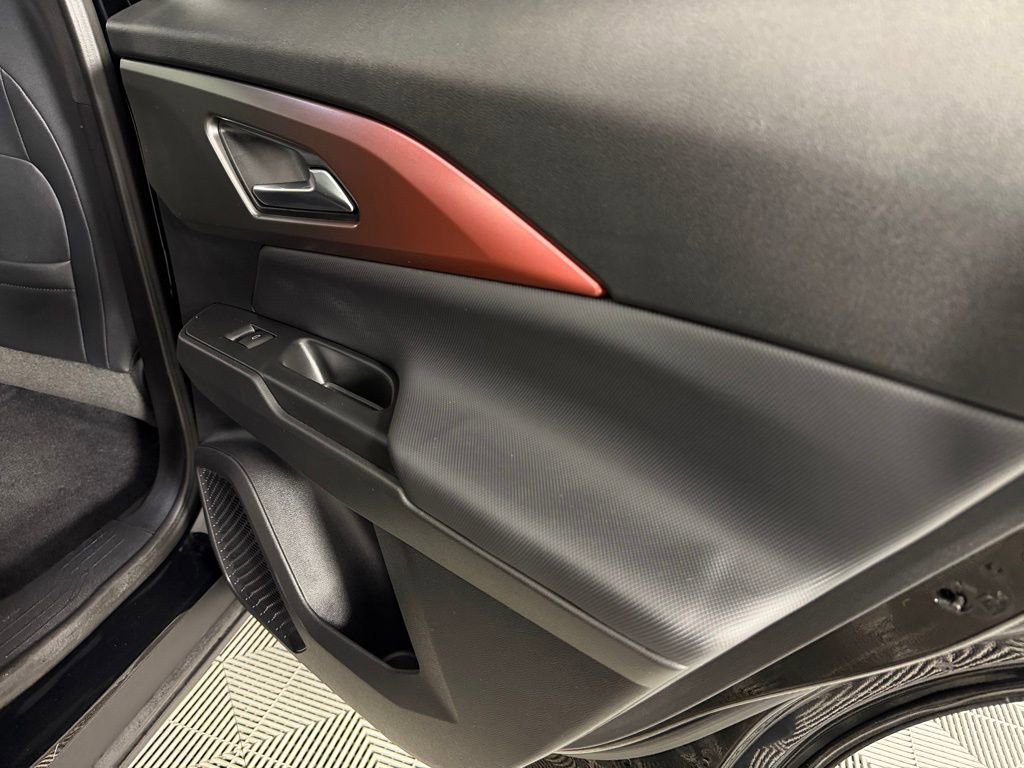 Used 2024 Chevrolet Equinox EV RS image 31