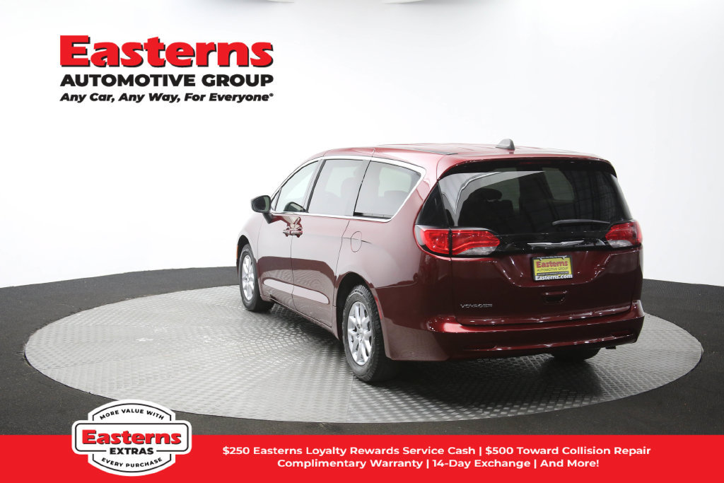 Used 2023 Chrysler Voyager LX FWD image 66